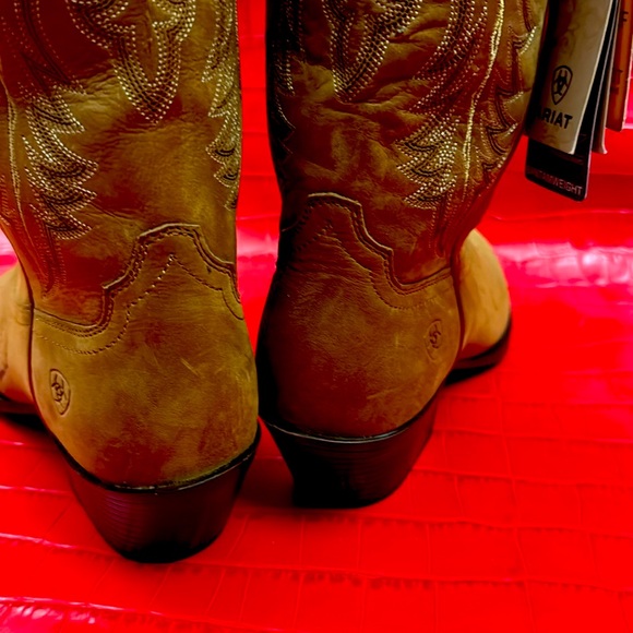 Ariat Brown Heeled Boots with Embroidered Design - Picture 7 of 12